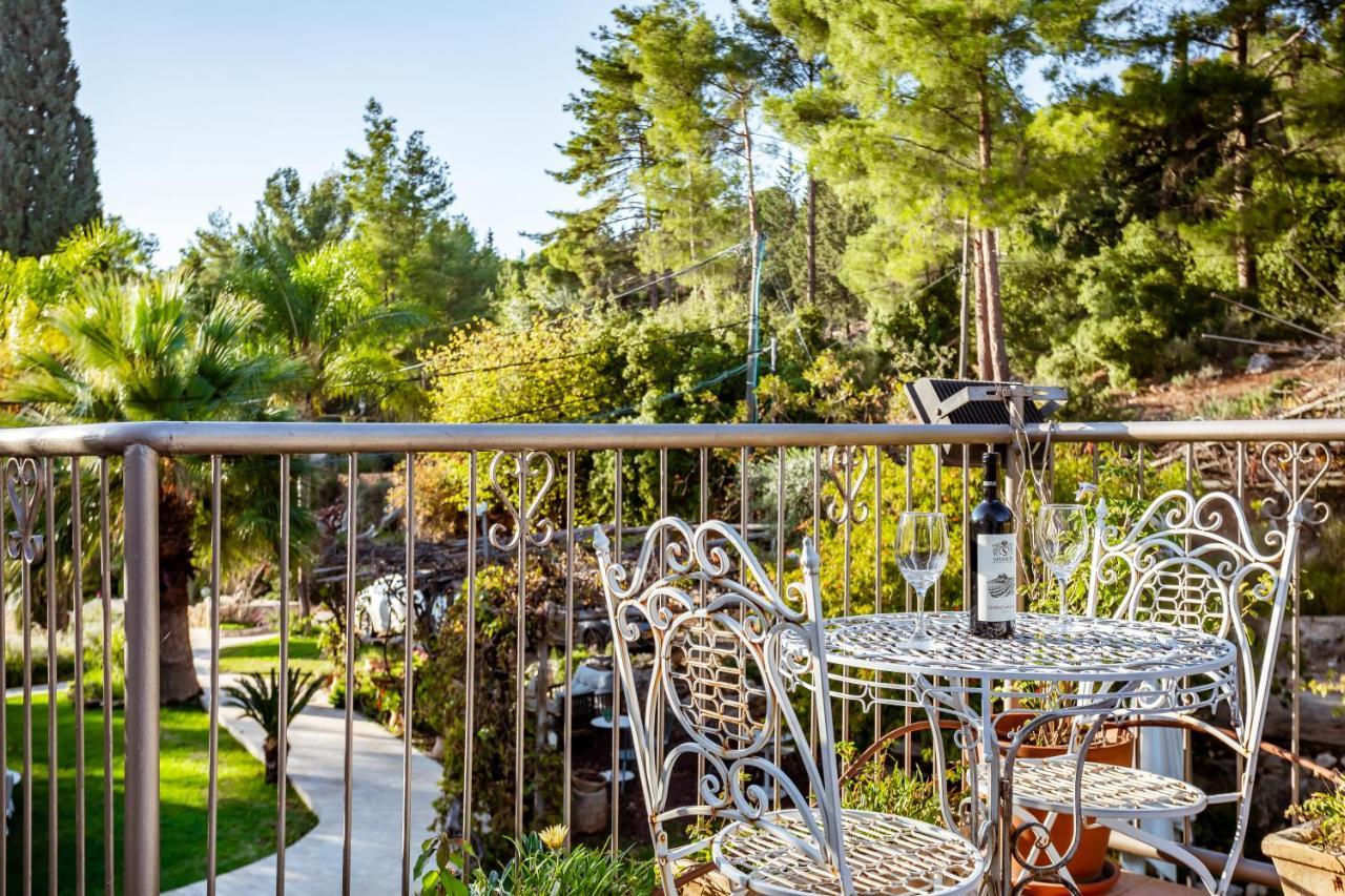 Amirey Hagalil Boutique Hotel Amirim Bagian luar foto