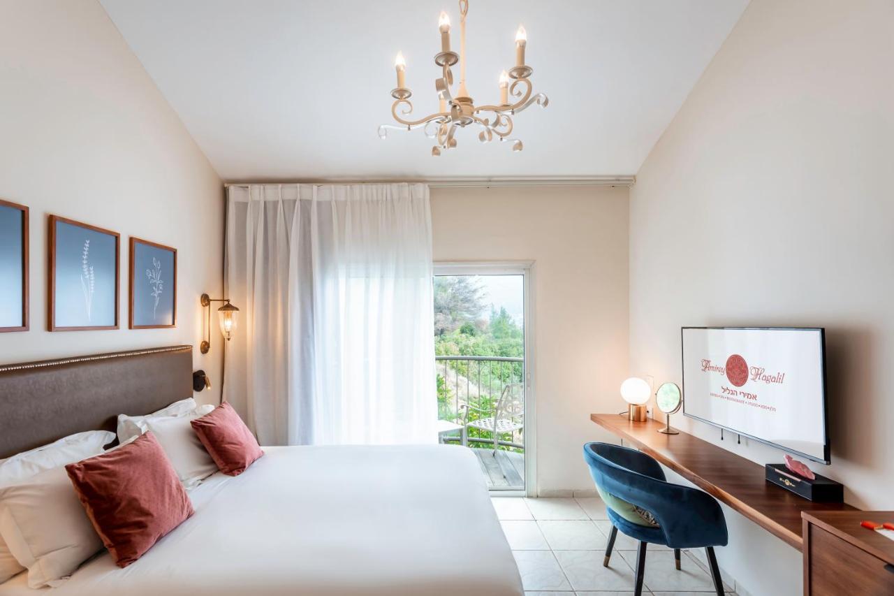 Amirey Hagalil Boutique Hotel Amirim Bagian luar foto