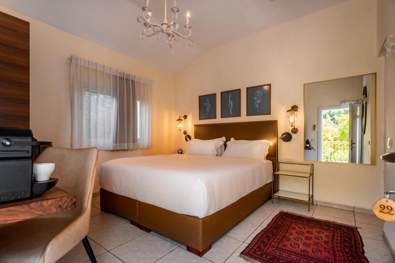 Amirey Hagalil Boutique Hotel Amirim Bagian luar foto